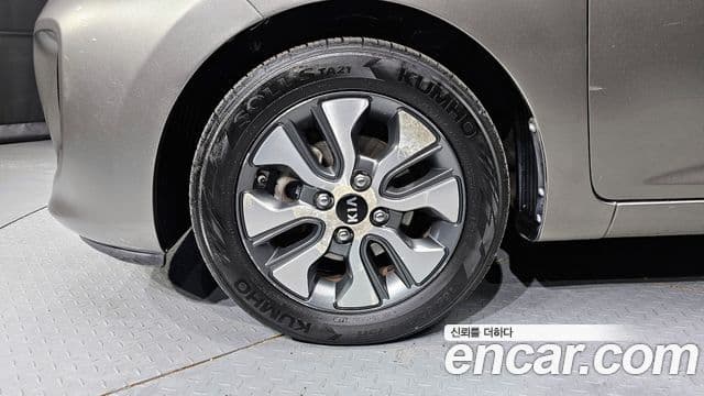 Kia The / новый New Morning Luxury, 2016 все фото