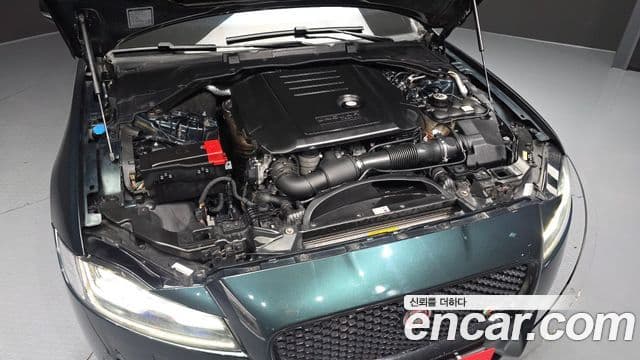 Jaguar XF (X260) 20d Portfolio AWD, 2017 6