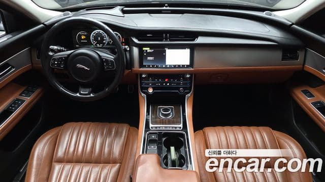 Jaguar XF (X260) 20d Portfolio AWD, 2017 7