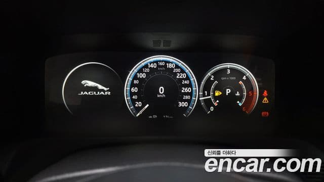 Jaguar XF (X260) 20d Portfolio AWD, 2017 8