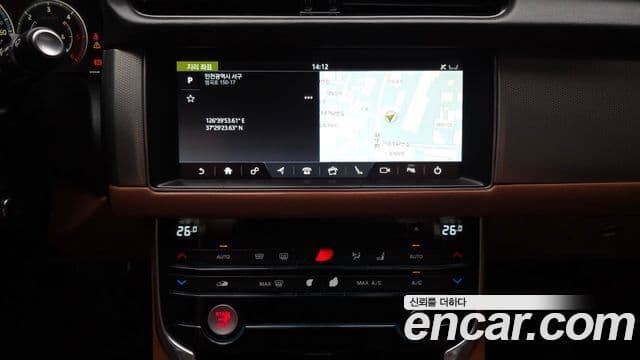 Jaguar XF (X260) 20d Portfolio AWD, 2017 14