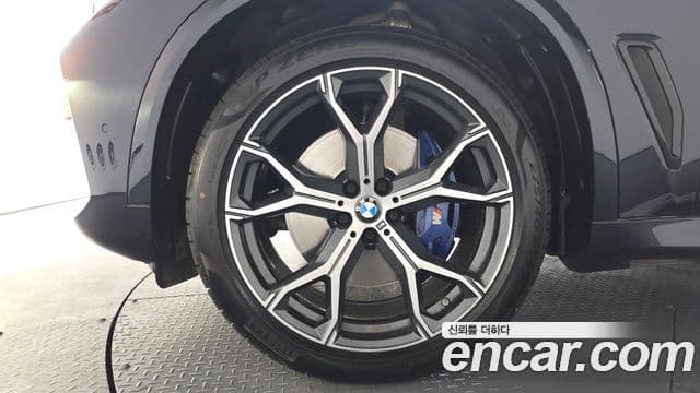 BMW X5 (G05) xDrive 40i M Sport, 2023 все фото