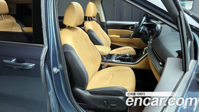 Kia Carnival 4세대 Signature, 2023 12