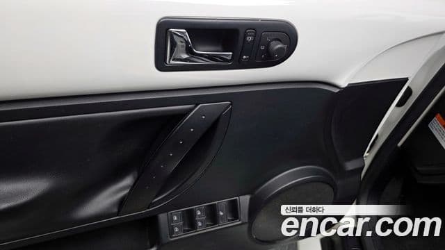 Volkswagen New 비틀 1Y, 2011 16