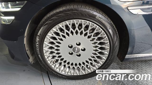 Genesis G80 (RG3) бензин 3.5 турбо AWD, 2022 все фото