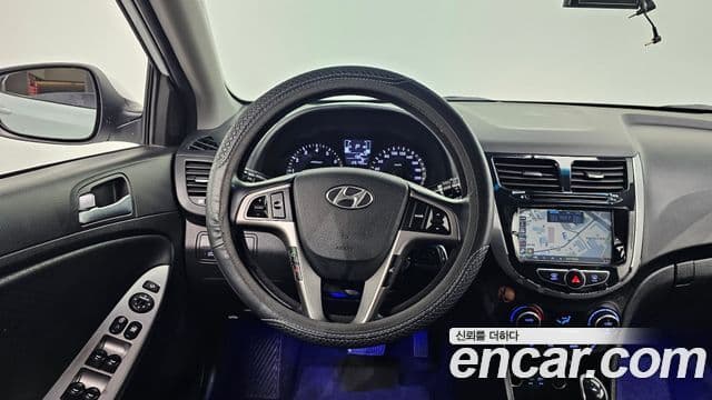 Hyundai Accent(новый кузов / новое поколение) Modern, 2015 13
