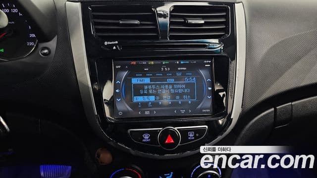 Hyundai Accent(новый кузов / новое поколение) Modern, 2015 16