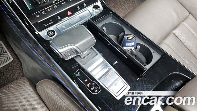 Audi A8 (D5) 60 TFSI Quattro LWB, 2021 9