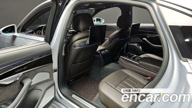 Audi A8 (D5) 60 TFSI Quattro LWB, 2021 11