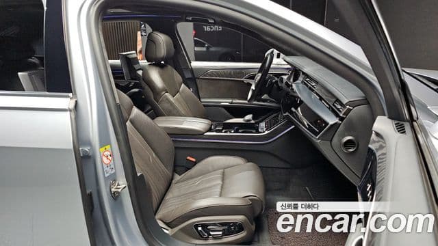 Audi A8 (D5) 60 TFSI Quattro LWB, 2021 12