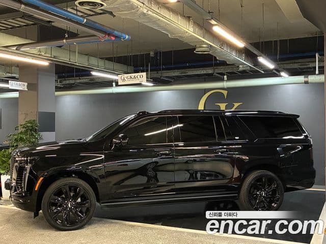 Cadillac Escalade 5세대 ESV Sport Platinum, 2025 3