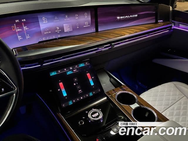 Cadillac Escalade 5세대 ESV Sport Platinum, 2025 14