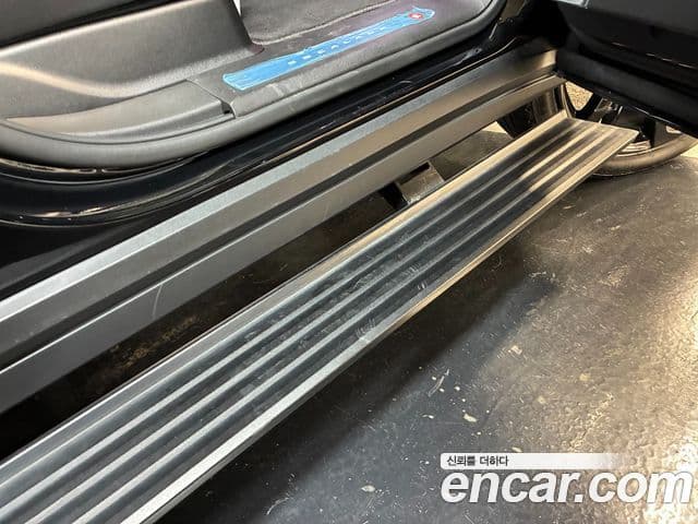 Cadillac Escalade 5세대 ESV Sport Platinum, 2025 17