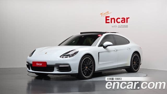 Porsche Panamera (971), 2018 1