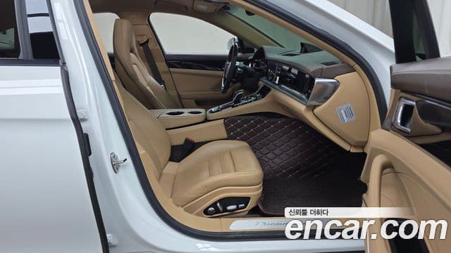 Porsche Panamera (971), 2018 11