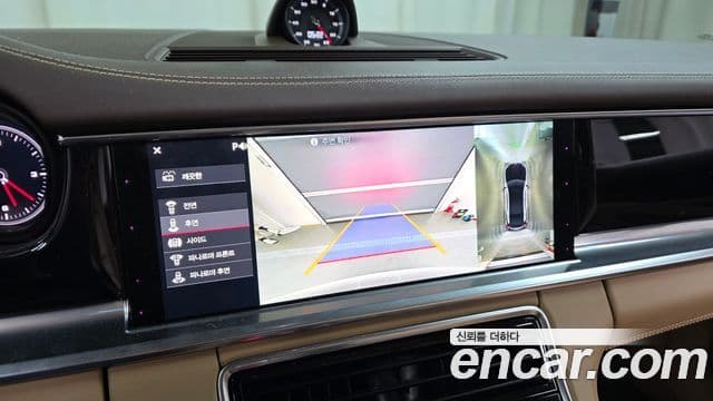 Porsche Panamera (971), 2018 16