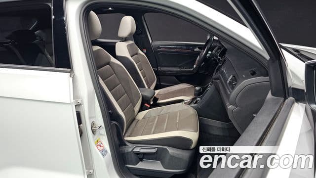 Volkswagen T-Roc Premium, 2021 10