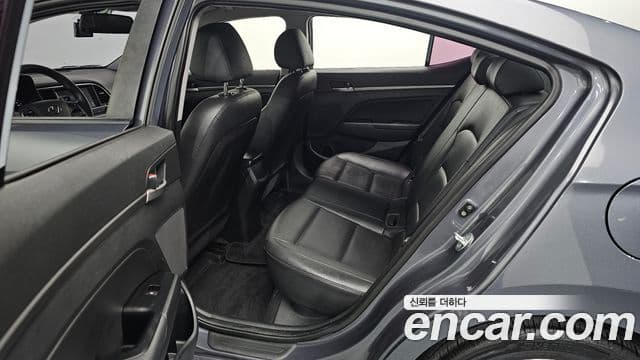 Hyundai Avante AD 1.6 GDI Value Plus, 2018 11