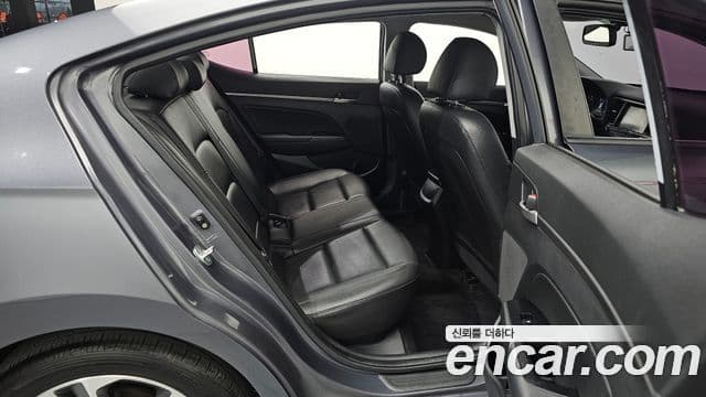 Hyundai Avante AD 1.6 GDI Value Plus, 2018 12