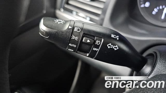 Hyundai Avante AD 1.6 GDI Value Plus, 2018 17