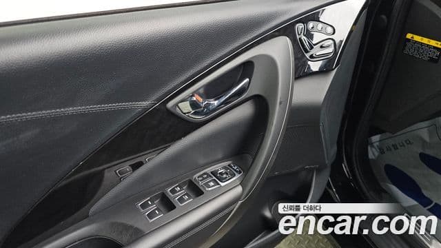 Hyundai Grandeur HG Modern, 2015 12