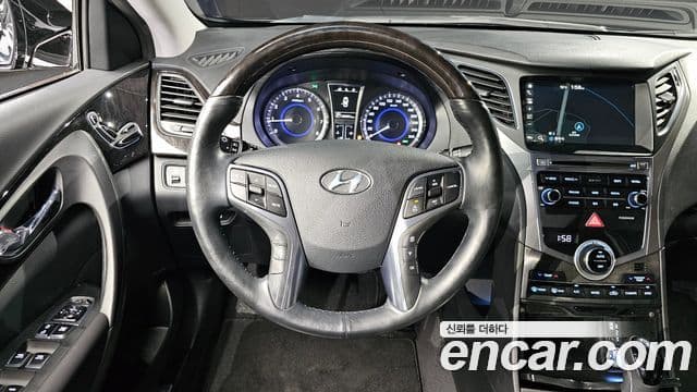 Hyundai Grandeur HG HG240 Modern Collection, 2017 13