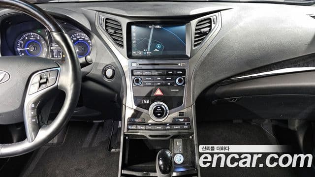 Hyundai Grandeur HG HG240 Modern Collection, 2017 15