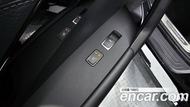 Hyundai Grandeur HG HG240 Modern Collection, 2017 18