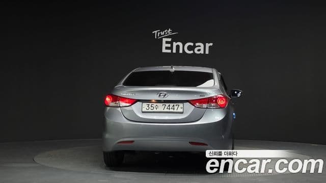 Hyundai Avante MD M16 GDI Avenue, 2013 4