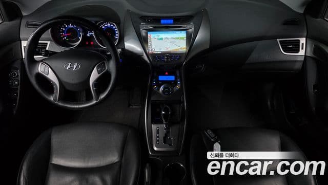 Hyundai Avante MD M16 GDI Avenue, 2013 7