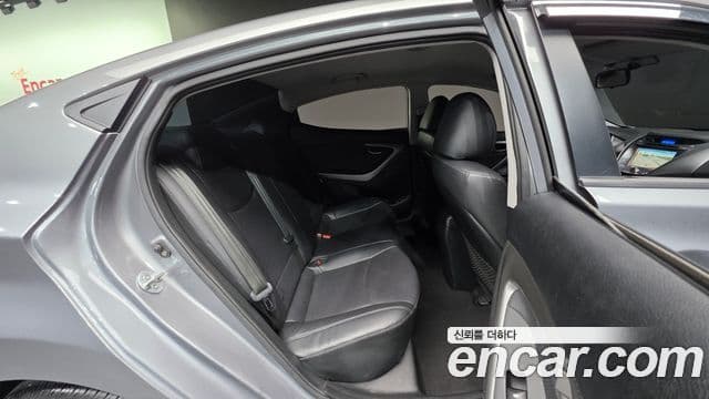 Hyundai Avante MD M16 GDI Avenue, 2013 18