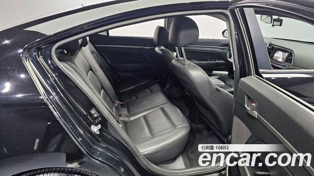 Hyundai Avante AD Special, 2016 12