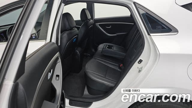 Hyundai i30(новый кузов / новое поколение) 1.6 GDI PYL, 2014 11