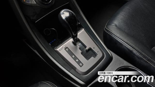 Hyundai Avante MD M16 GDI Smart, 2013 9