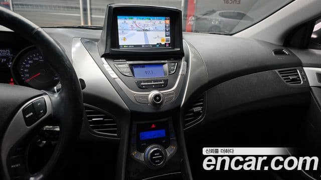 Hyundai Avante MD M16 GDI Smart, 2013 15