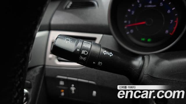 Hyundai Avante MD M16 GDI Smart, 2013 19