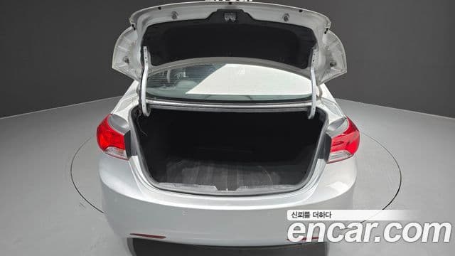 Hyundai Avante MD M16 GDI Smart, 2013 20