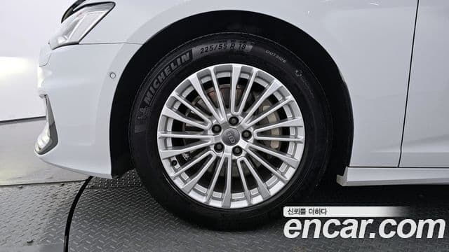 Audi A6 (C8) Premium, 2020 все фото