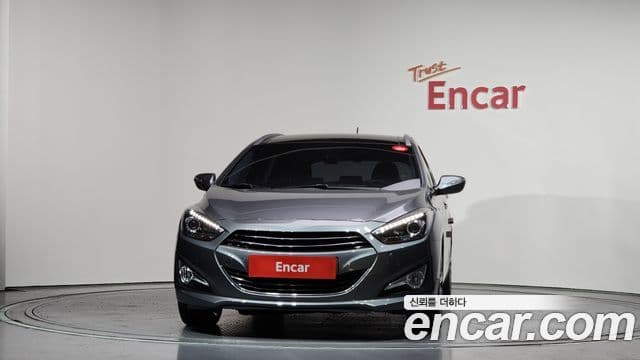 Hyundai i40 Modern, 2012 3