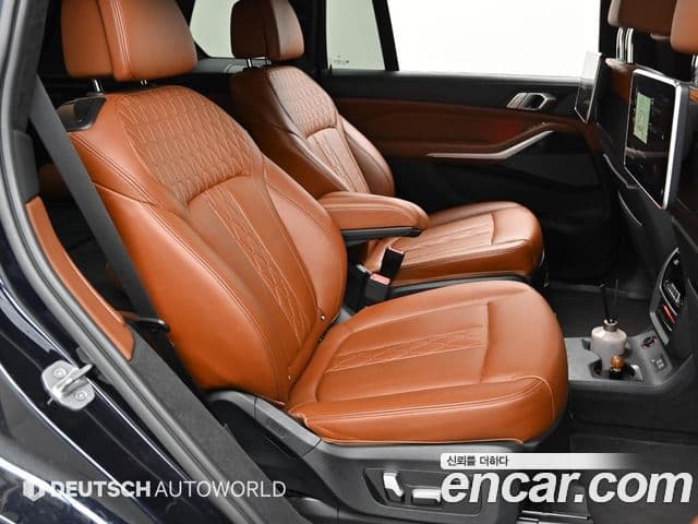 BMW X7 (G07) xDrive 40d M Sport 6인승, 2022 7
