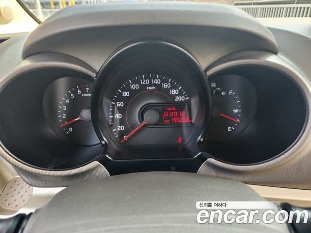 Kia Ray Luxury, 2012 11