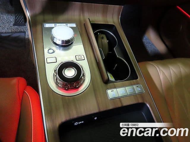 Genesis G80 (RG3) бензин 2.5 турбо AWD, 2025 12