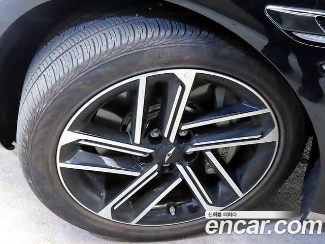 Genesis G80 (RG3) бензин 2.5 турбо AWD, 2025 20