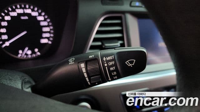 Hyundai LF Sonata Special, 2016 15