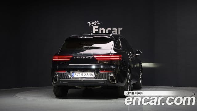 Genesis GV70, 2021 4