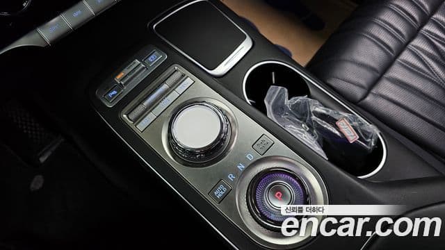 Genesis GV70, 2021 9