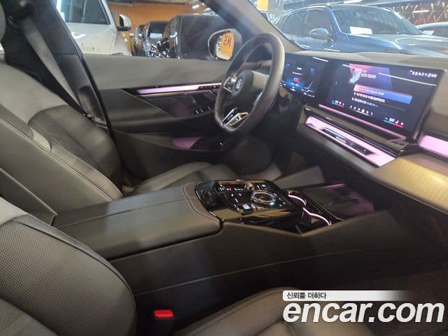 BMW 5시리즈 (G60) 530i xDrive M Sport, 2025 8