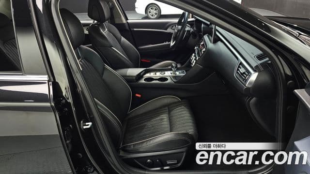 Genesis G70 Elite, 2019 10