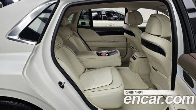 Genesis G90 (RS4) бензин 3.5 турбо AWD, 2023 12