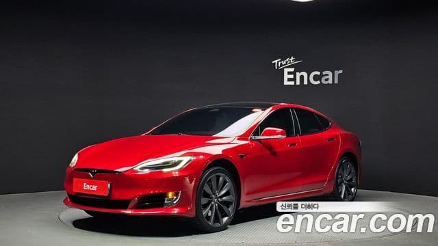 Tesla модель S, 2017 1